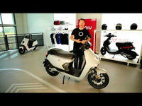 MQi GT E-Roller – 70 km/h Höchstgeschwindigkeit – inkl. 2 Akkus – Bis zu 75 km Reichweite – Kraftvoller Bosch Motor